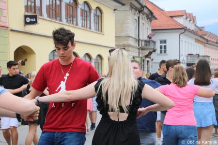 Po dveh letih Kamnik danes v znamenju maturantske četvorke (45)